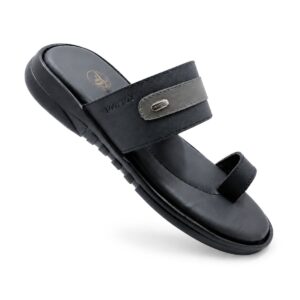 Black classic toe ring slippers for men made from original leather with a soft cushioned footbed.